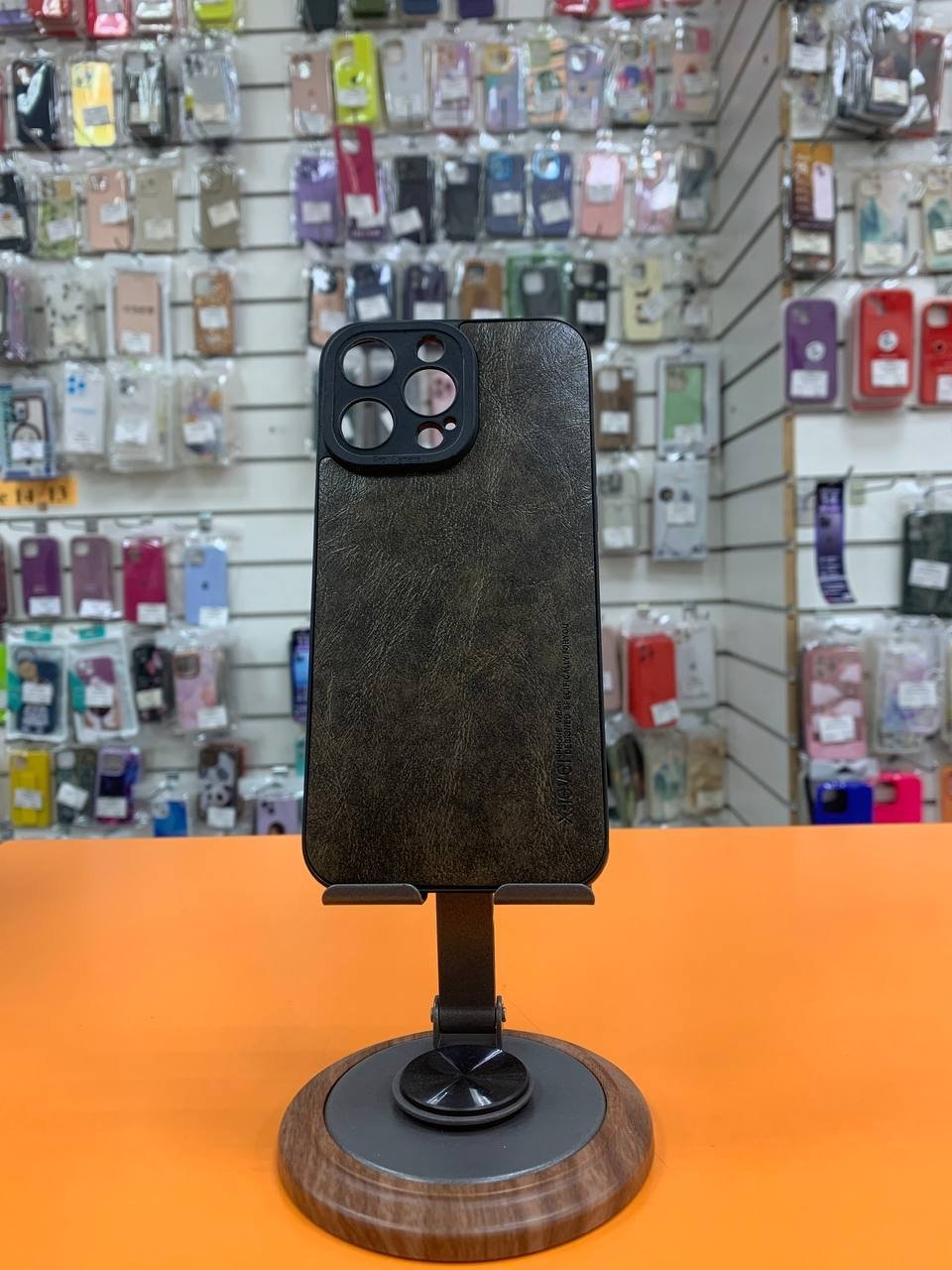Чехол для iPhone 14 Pro Max «Кожа» - 1