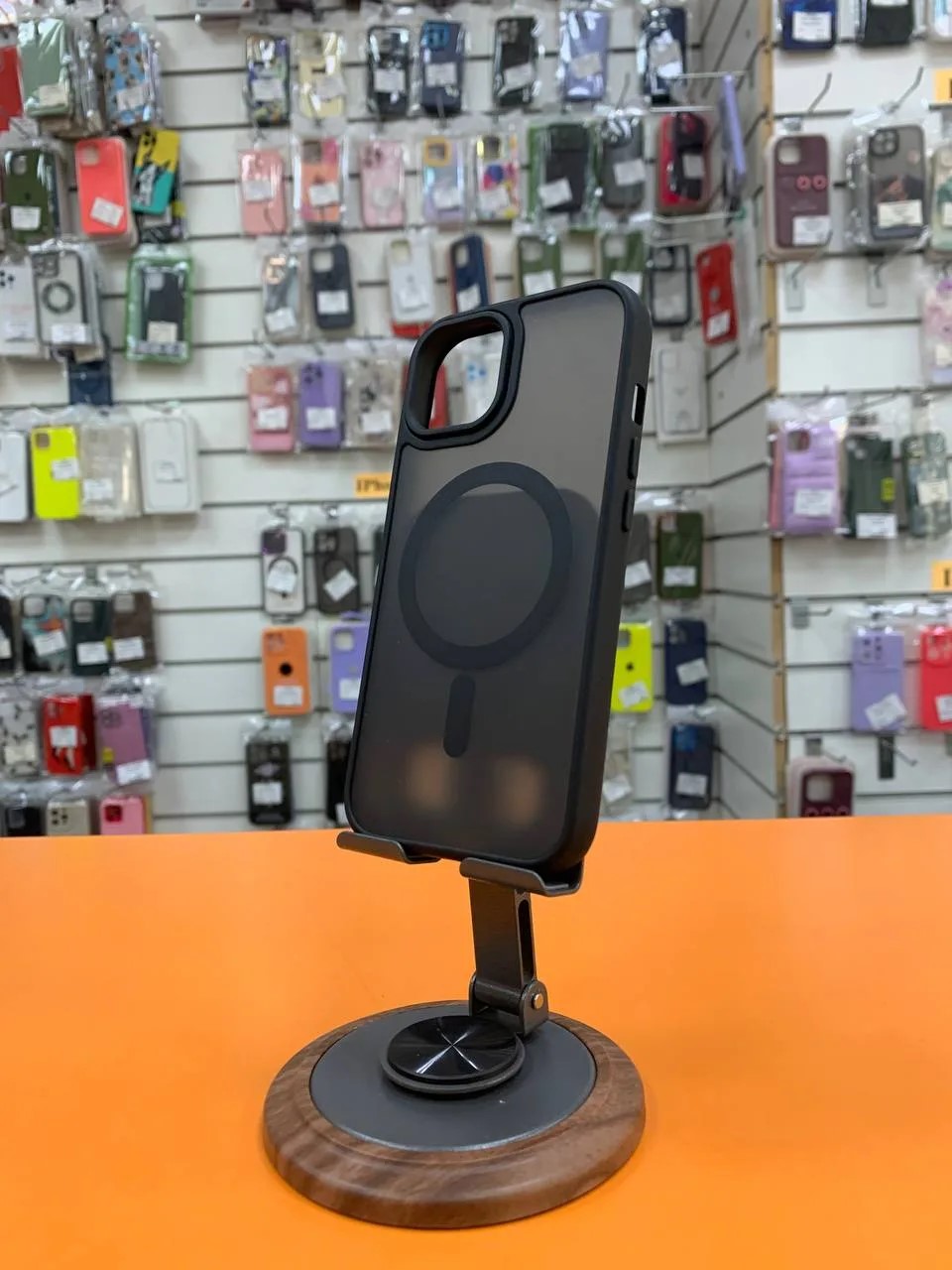 Чехол для iPhone 15 «Чёрный матовый с MagSafe» - 2