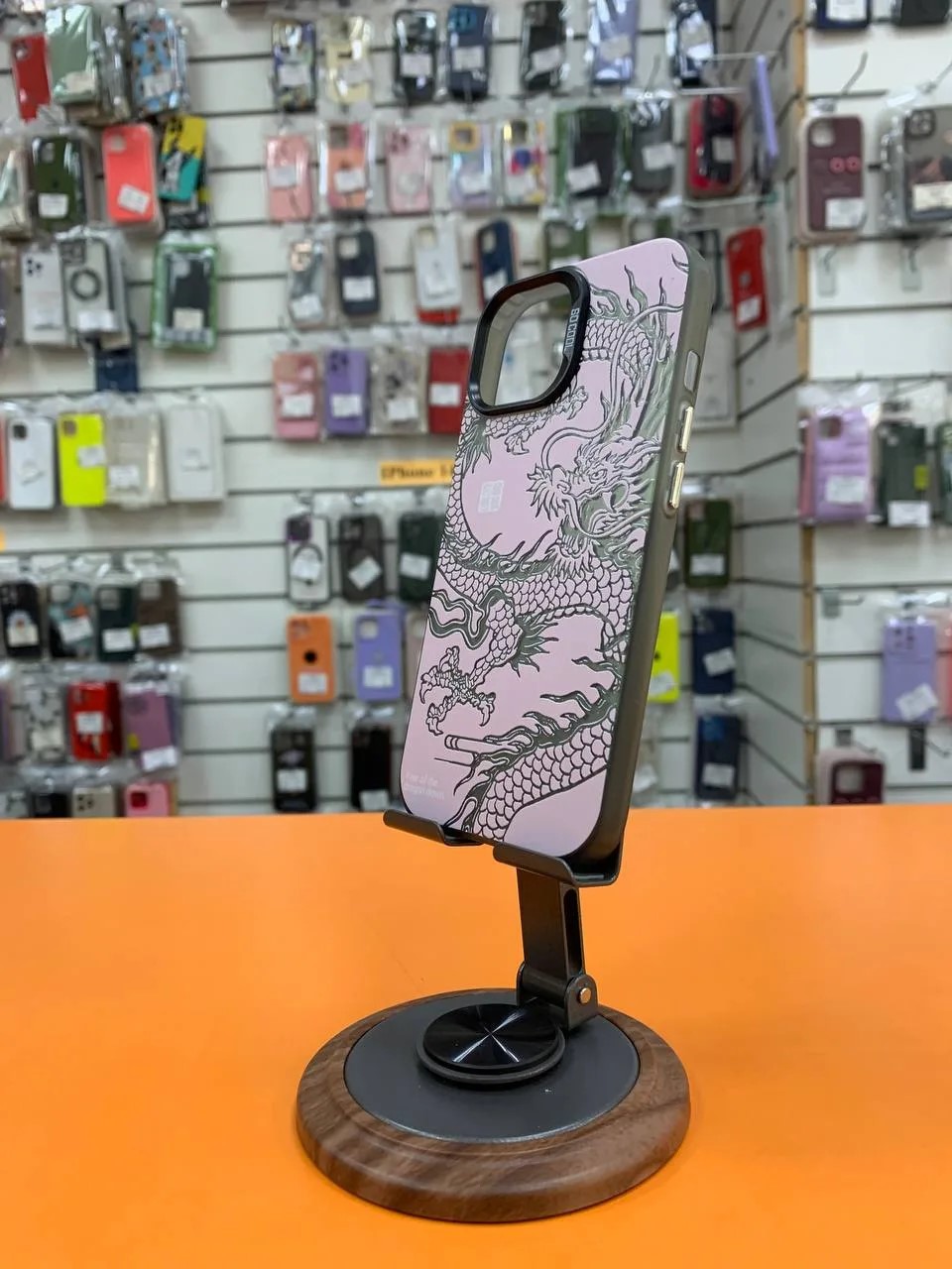 Чехол для iPhone 15 «Дракон» - 2
